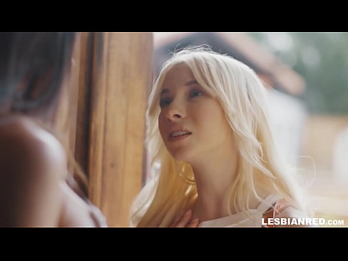 ❤️ Kız birkaç ay sonra eve gelir ve üvey annesinin amını yemeye başlar ☑ Seks videosu tr.sexera.ru ﹏
